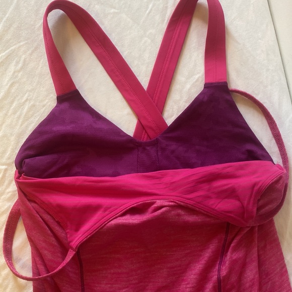 Lululemon tank, size 4 - Picture 3 of 3